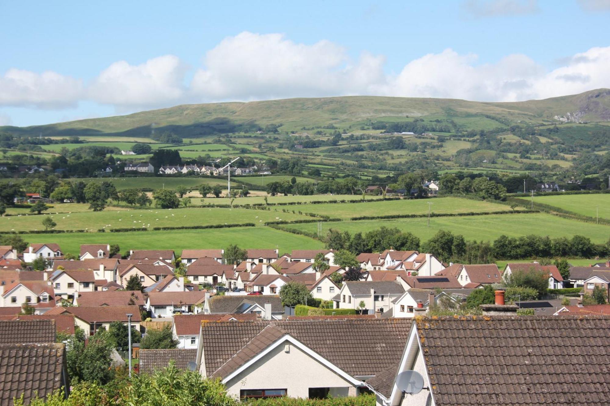 Cairnview Bed And Breakfast Larne Exterior photo