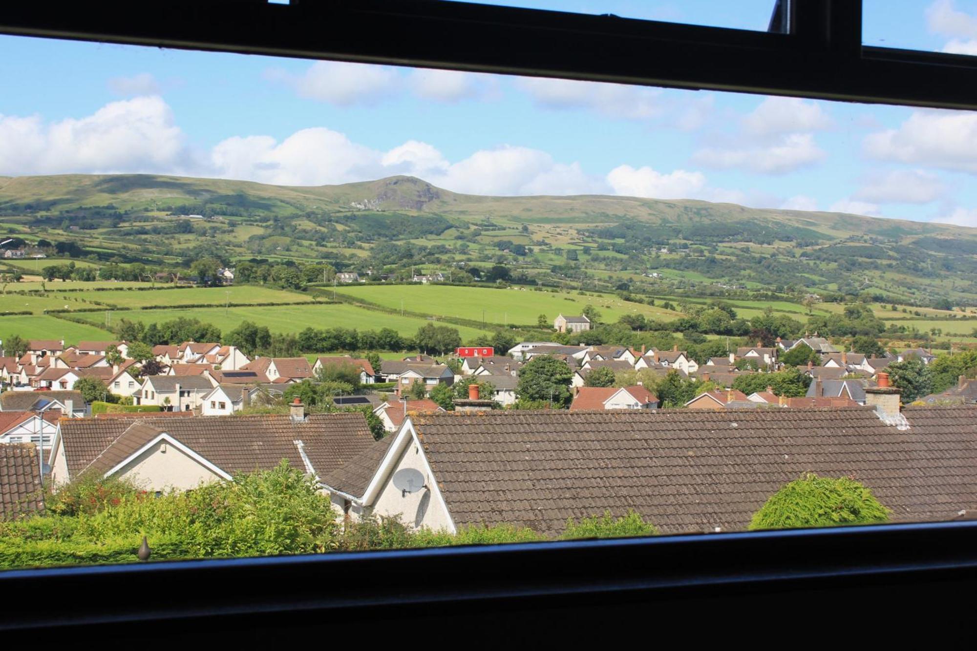 Cairnview Bed And Breakfast Larne Exterior photo